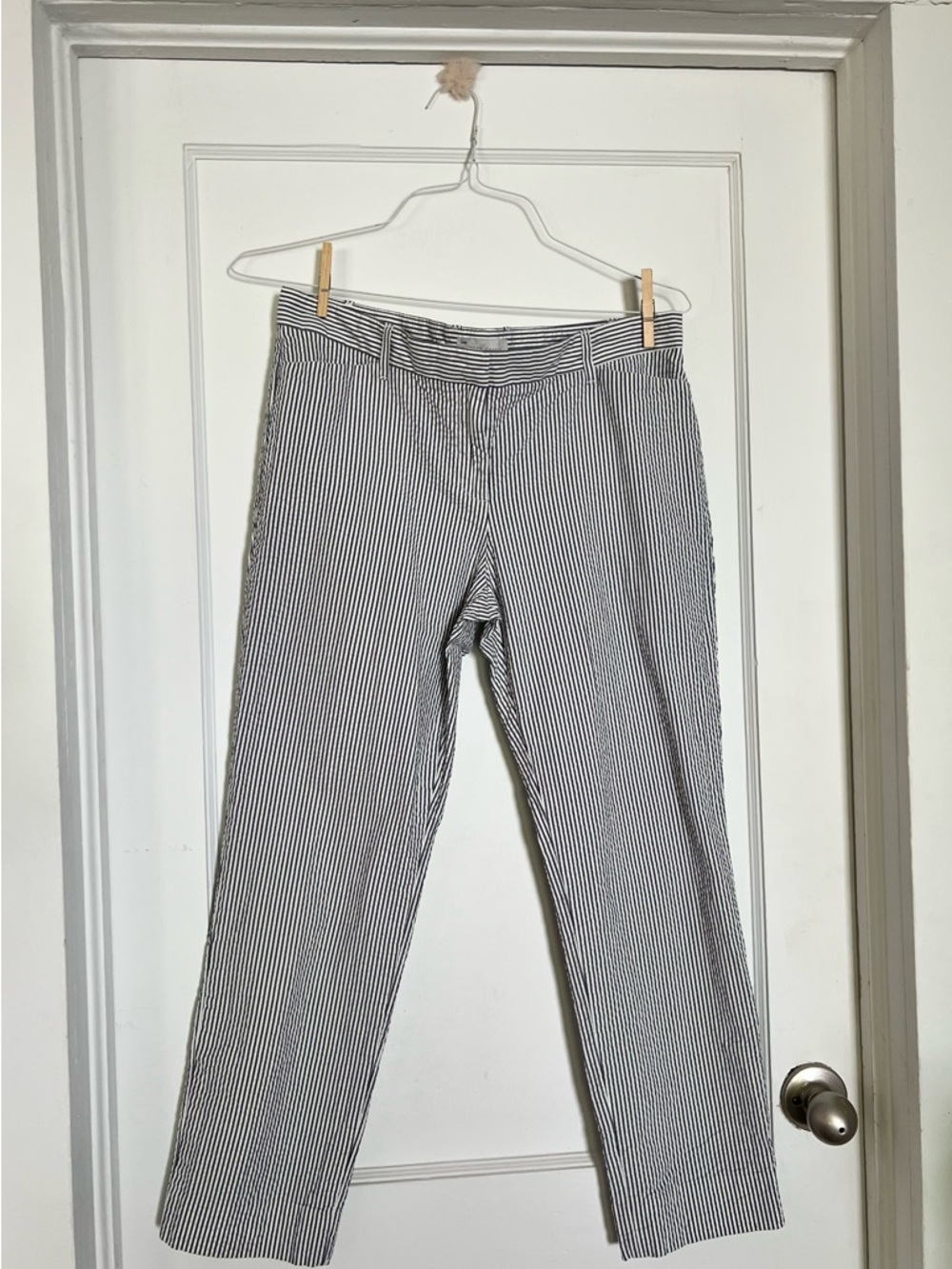 GAP Blue & White Pinstripe Straight-Leg Slim Cropped Seersucker Cotton Pants